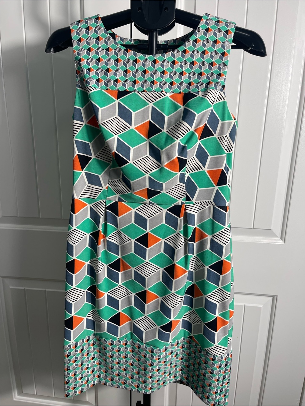 Dressbarn Dress Size 8 Geometrical Knee Length Sleeveless SKU#0424
